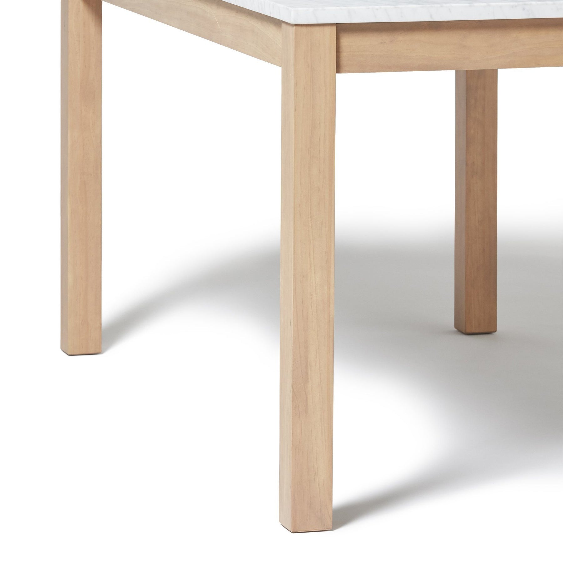 Cielo Dining Table 1400 (W1400 × D800 × H730)